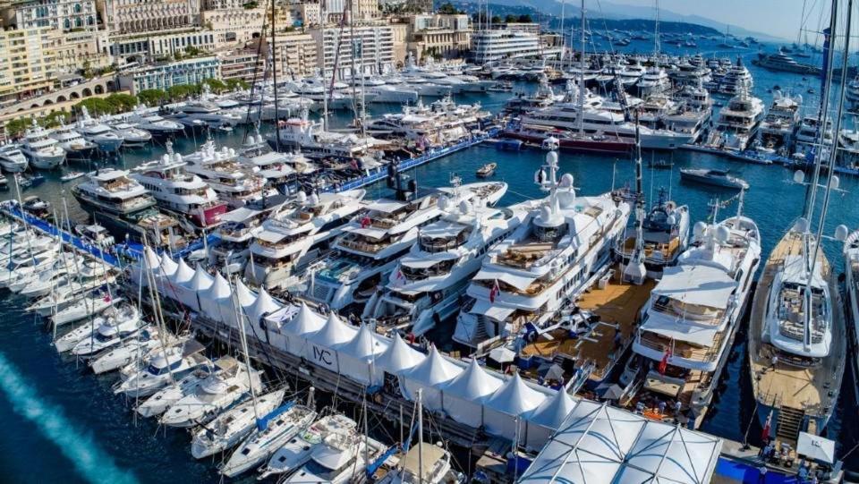 Plein Coeur De Monaco, A 300 Metres A Pied Du Port De Monaco, 4 Pieces Dans Des Escaliers Vue Mer Exceptionnelle المظهر الخارجي الصورة